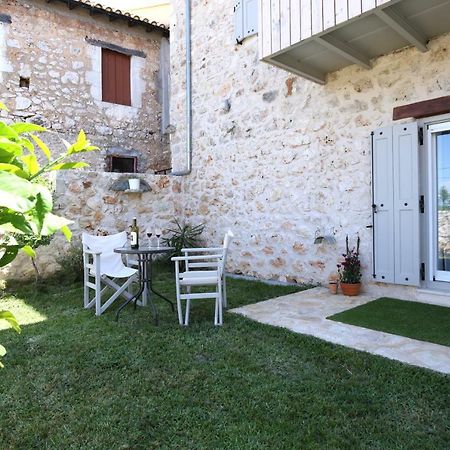 Casa Ovata Apartment Tsoukaládhes Екстериор снимка