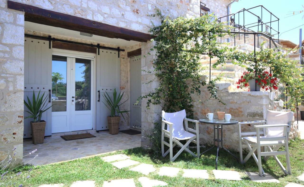 Casa Ovata Apartment Tsoukaládhes Екстериор снимка